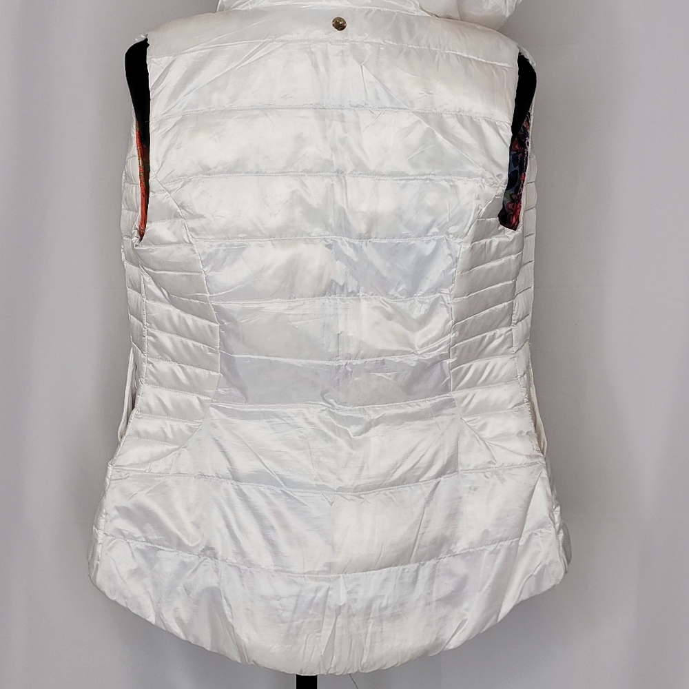 Lily Pulitzer White Down Vest Size XS. #213 - Picture 8 of 10
